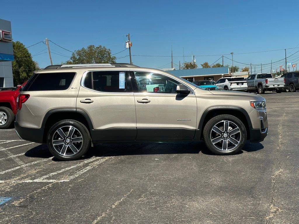 Certified 2023 GMC Acadia SLT w/ Preferred Package image 4