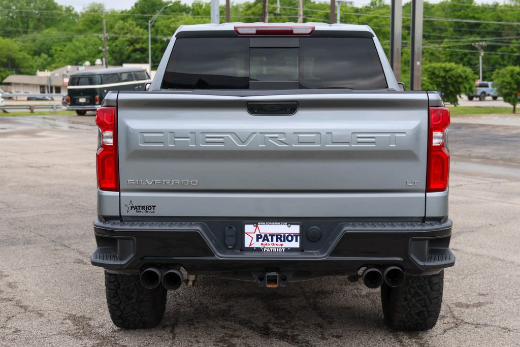 Used 2024 Chevrolet Silverado 1500 LT Trail Boss w/ Convenience Package II AWD/4WD image 4
