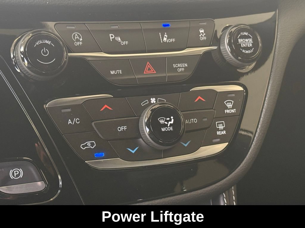New 2027 Chrysler Pacifica Limited w/ S Appearance Package FWD image 15