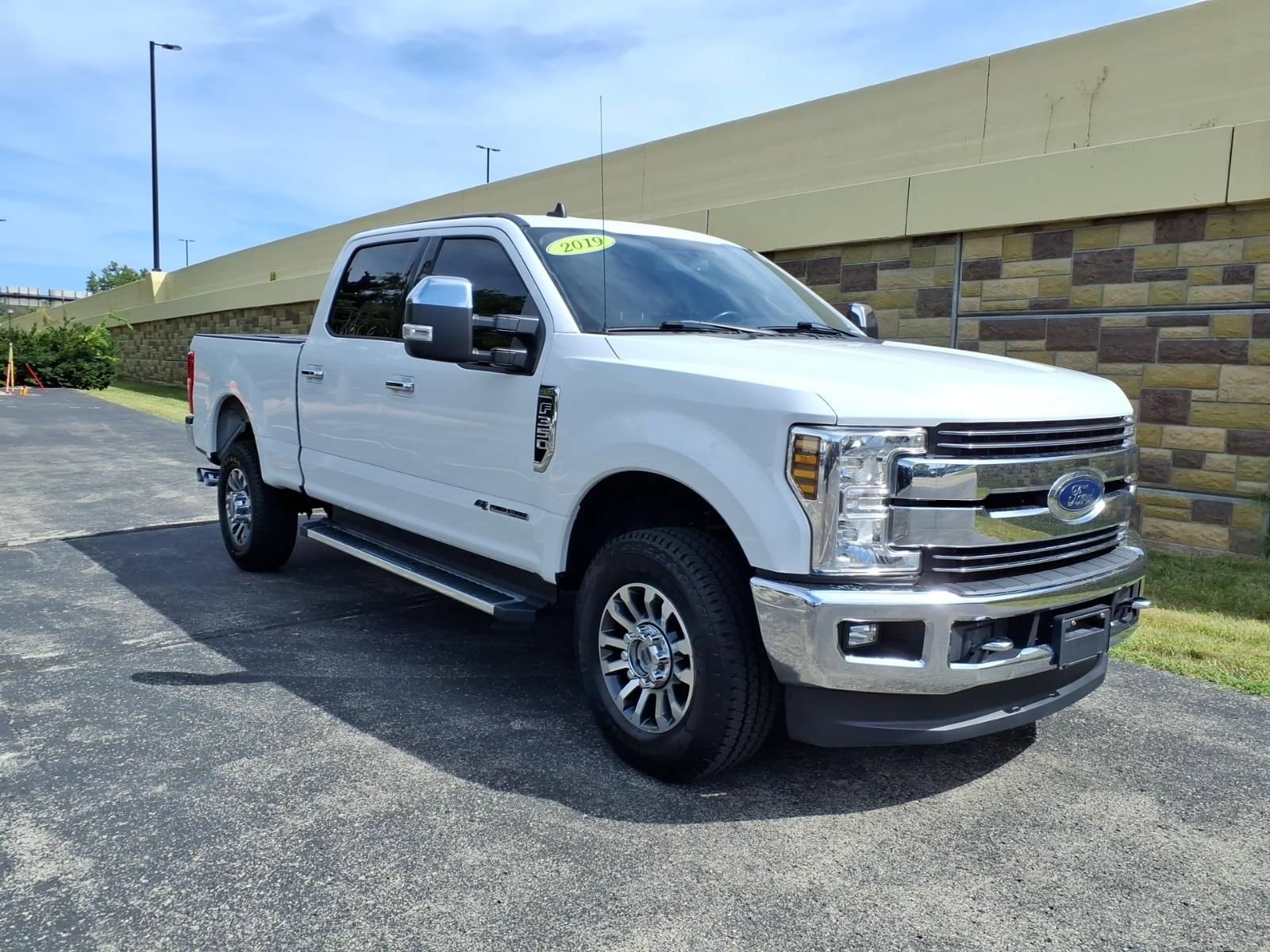 Used 2019 Ford F350 Lariat w/ Chrome Package AWD/4WD image 2