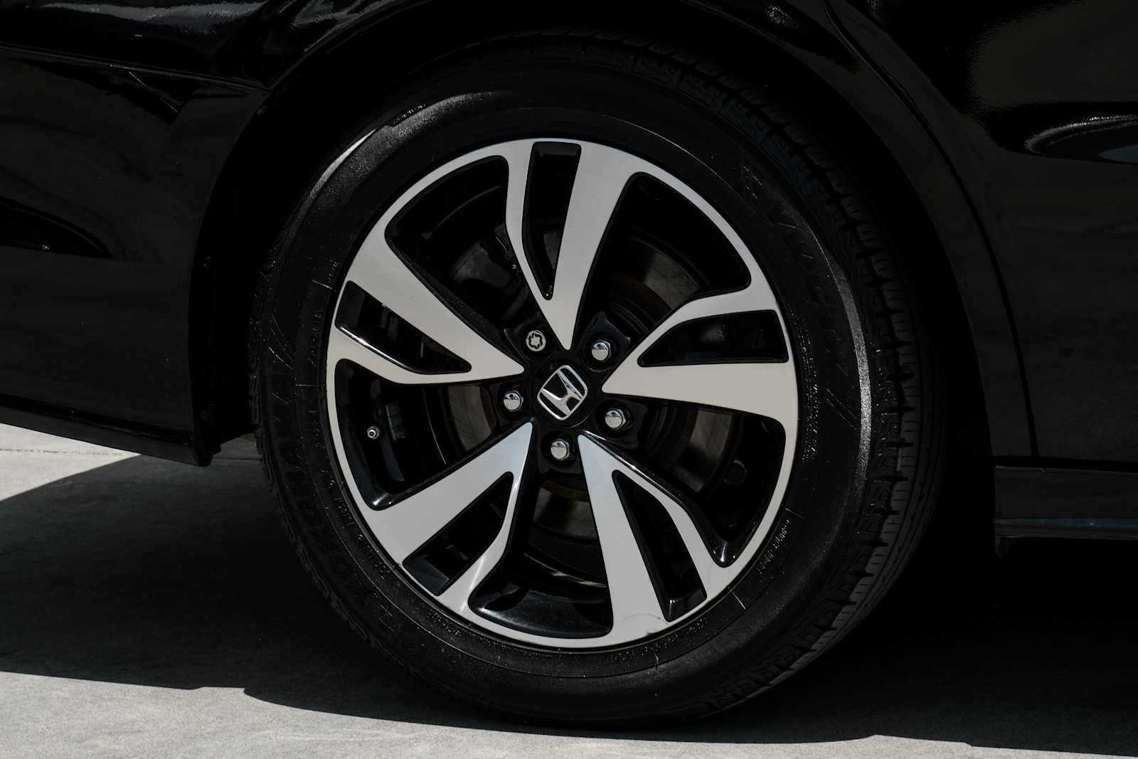 Used 2020 Honda Odyssey Elite image 53