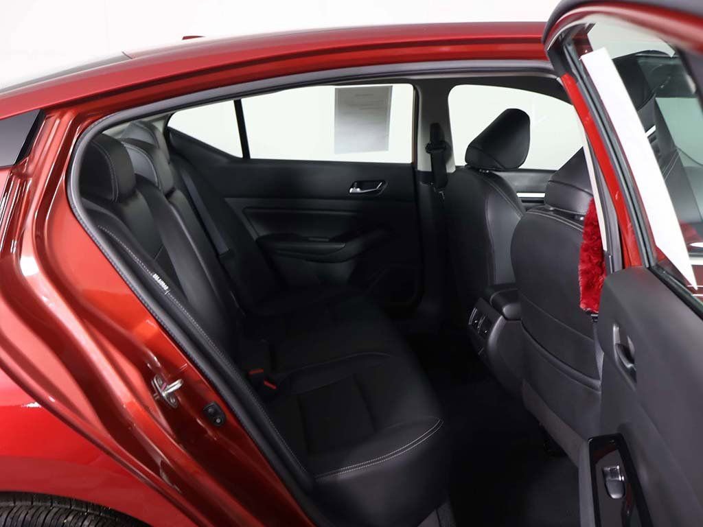 Used 2023 Nissan Altima 2.5 SL image 33