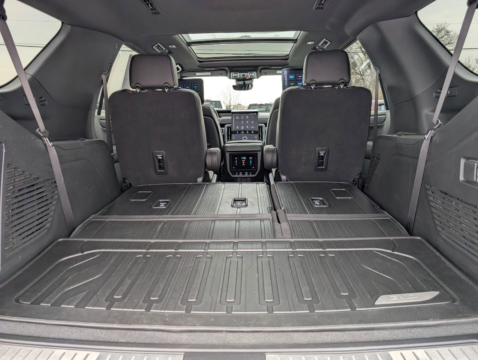 Certified 2025 GMC Yukon AT4 Ultimate w/ LPO, Floor Liner Package image 41
