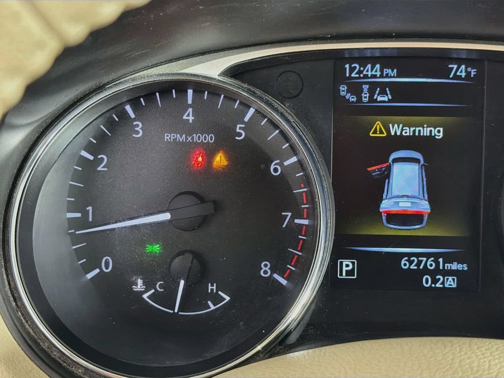 Used 2015 Nissan Rogue SL AWD/4WD image 13