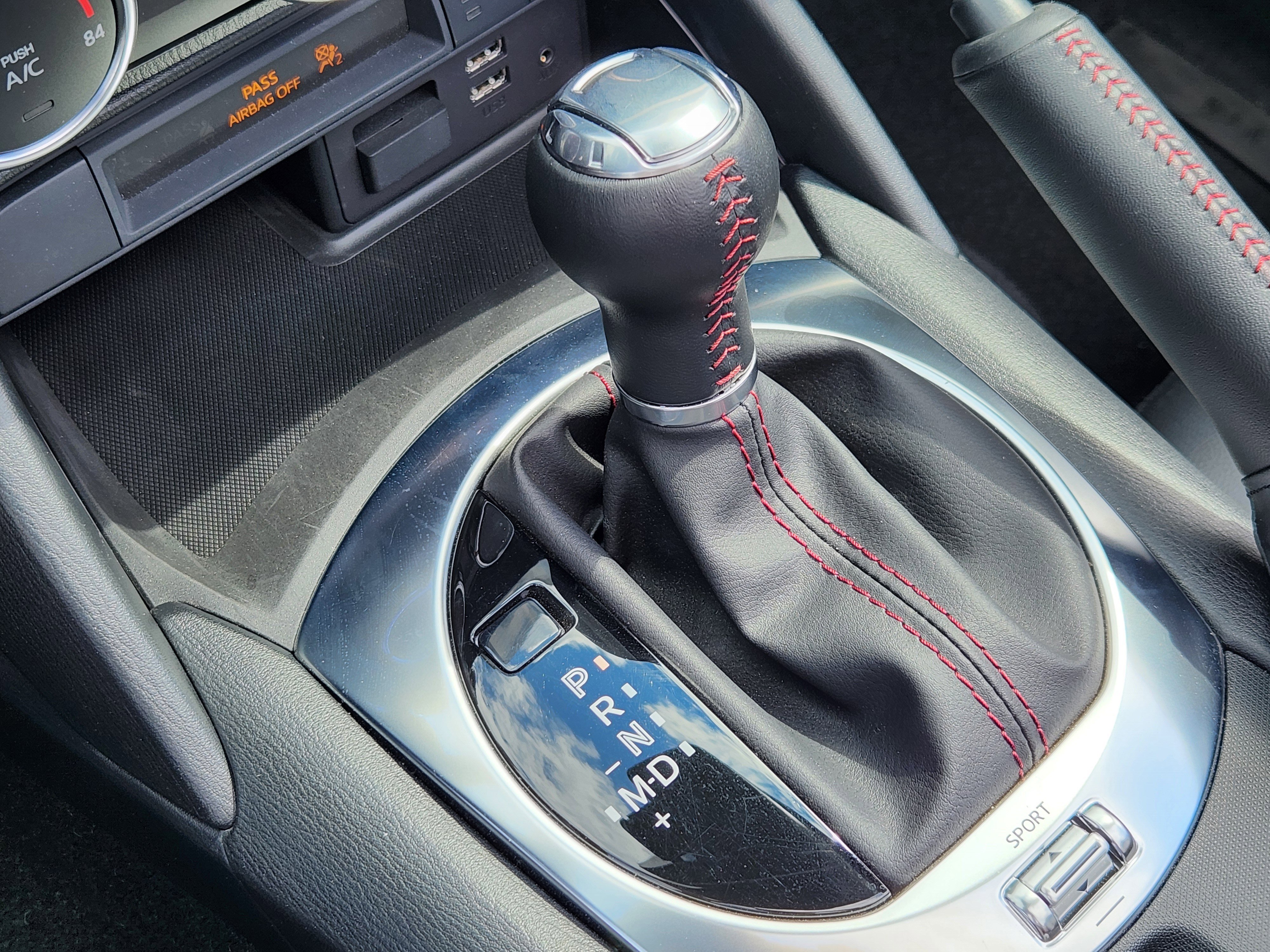 Used 2019 MAZDA MX-5 Miata Grand Touring RWD image 17