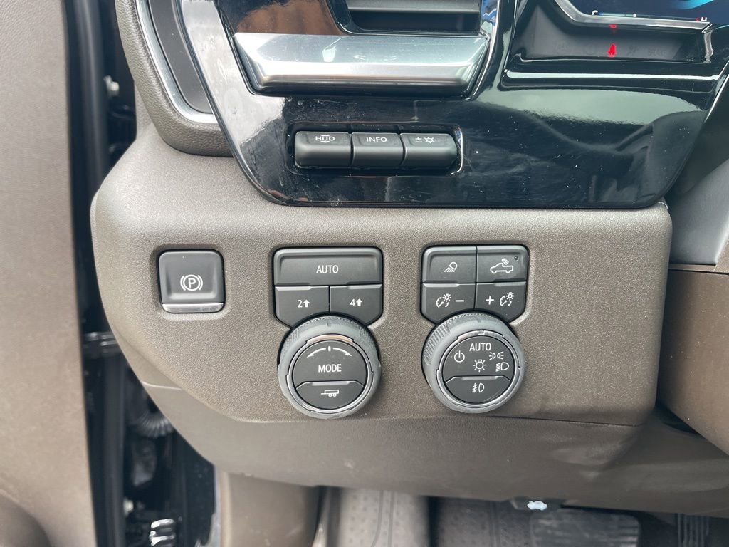New 2026 Chevrolet Silverado 1500 LTZ w/ Technology Package image 25