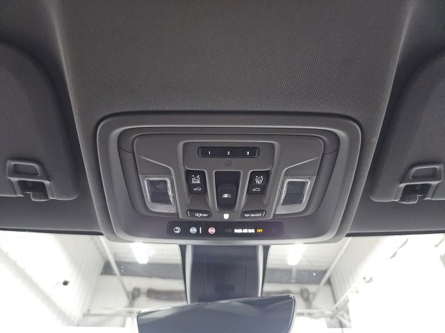 Used 2021 GMC Sierra 3500 Denali w/ Denali Ultimate Package image 29