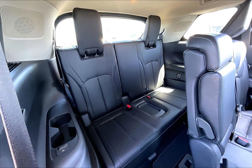 Used 2025 INFINITI QX60 Pure FWD image 27