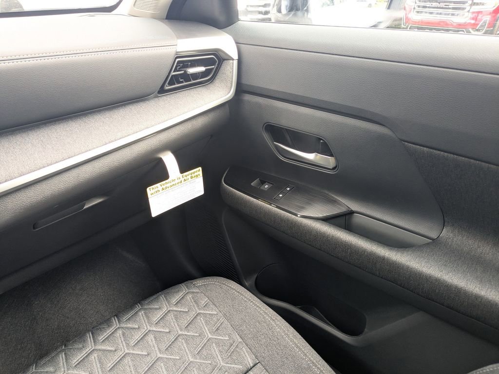 New 2026 Nissan Kicks SV image 16