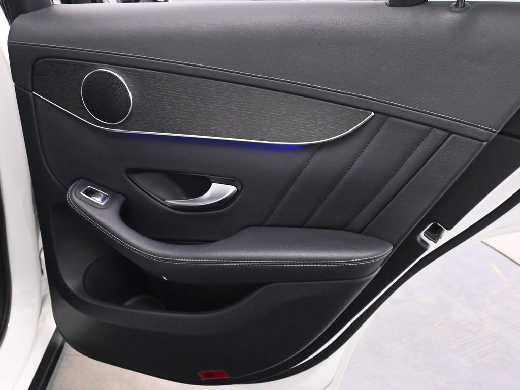 Used 2023 Mercedes-Benz GLC 300 4MATIC Coupe image 19