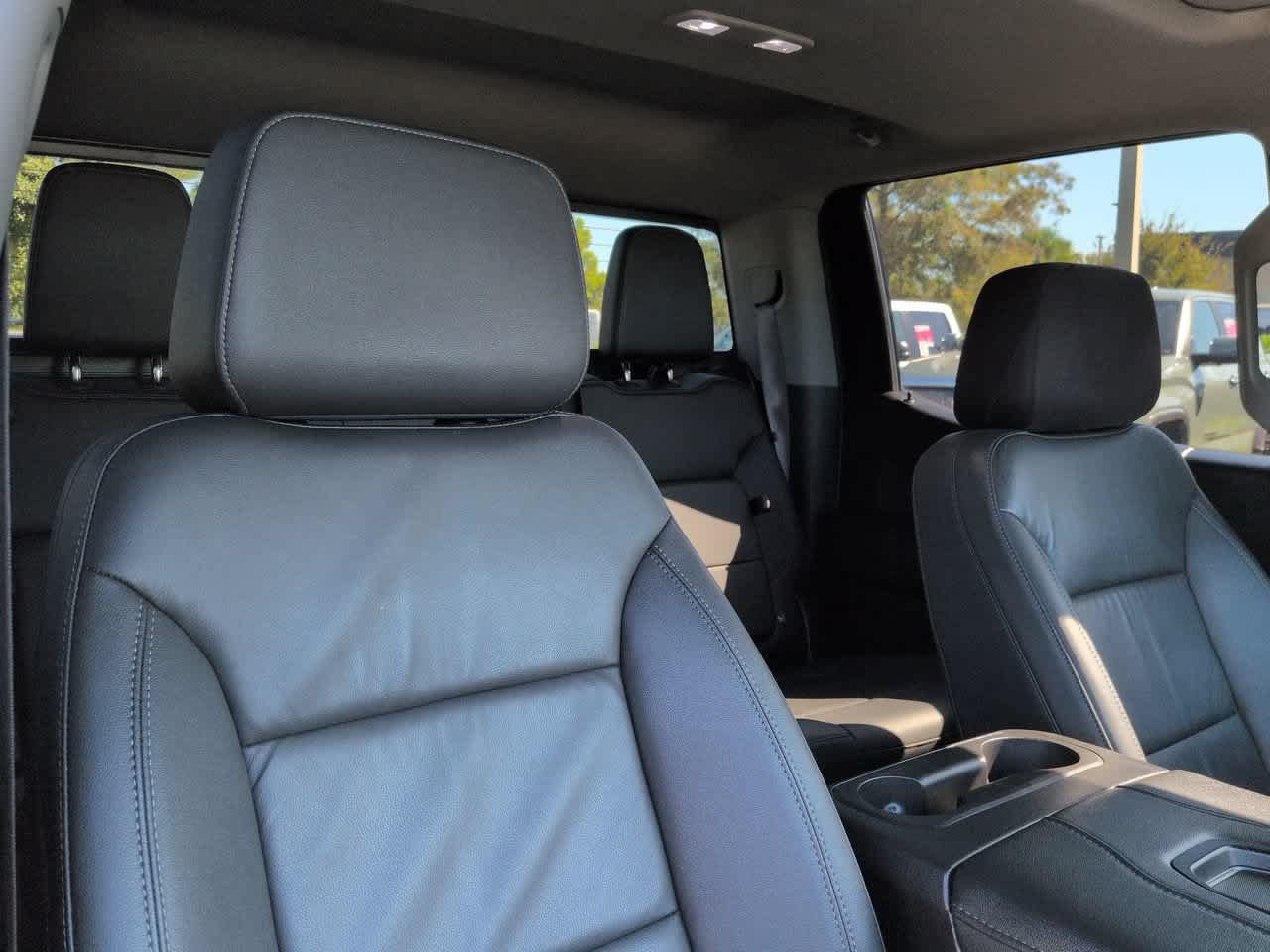 Used 2022 Chevrolet Silverado 1500 RST w/ Redline Edition AWD/4WD image 7