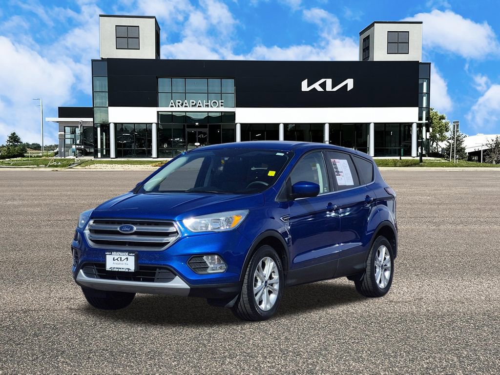 Used 2017 Ford Escape SE w/ SE Cold Weather Package image 4