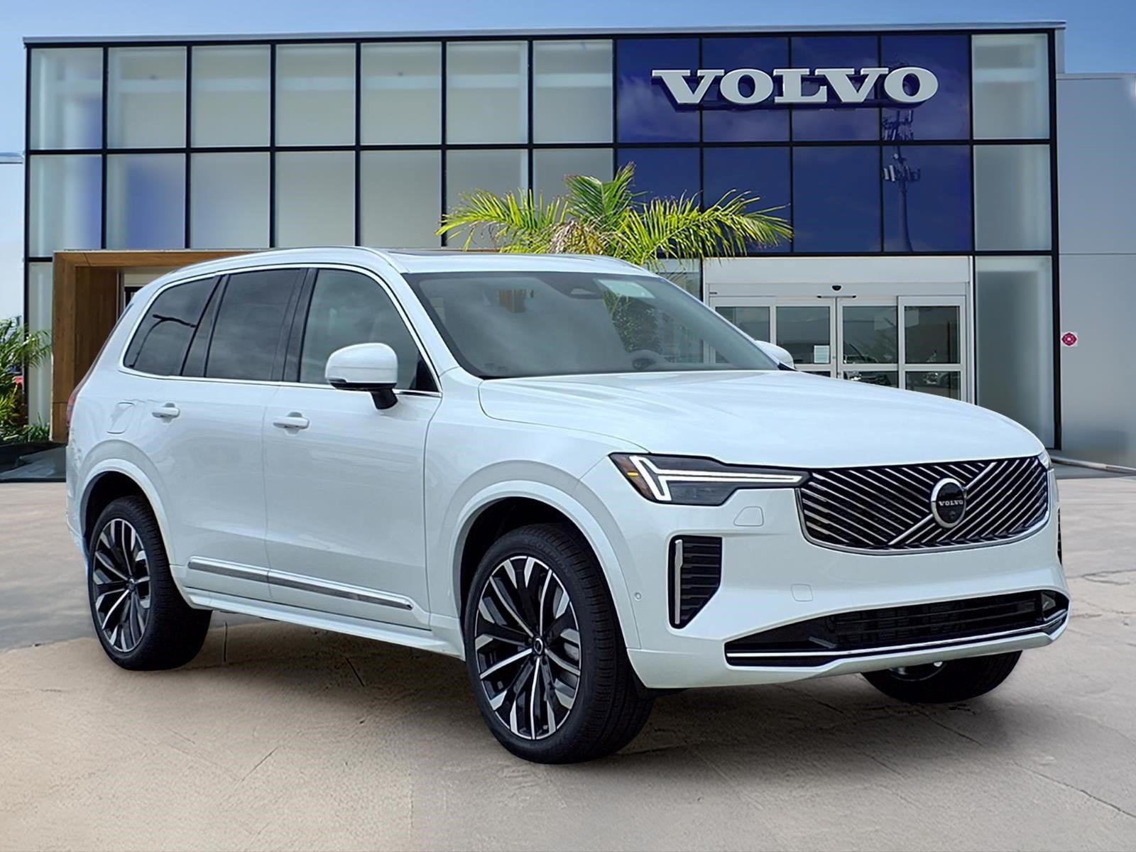 New 2026 Volvo XC90 B5 Ultra w/ Protection Package Premier AWD/4WD image 1