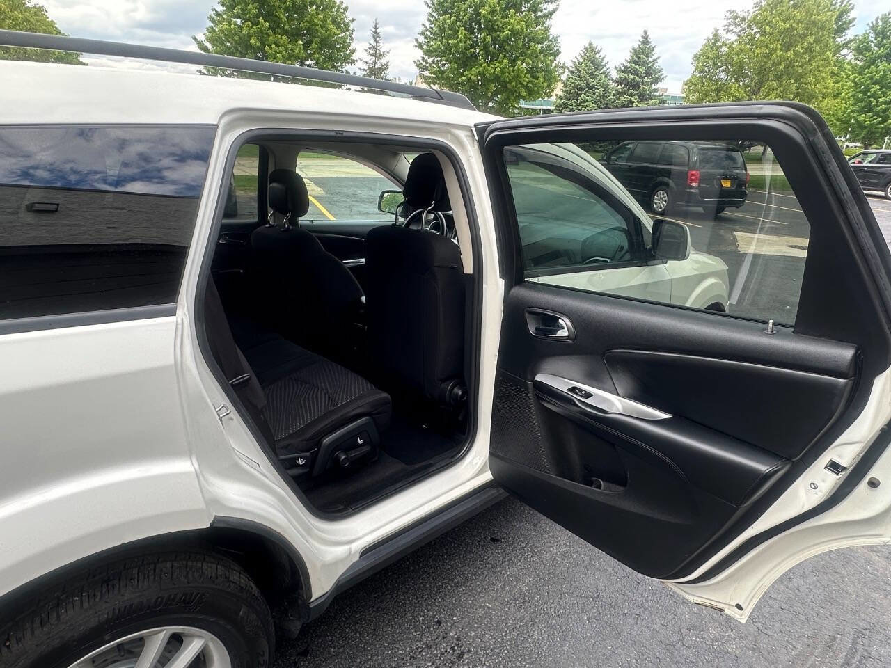 Used 2016 Dodge Journey SXT AWD/4WD image 17