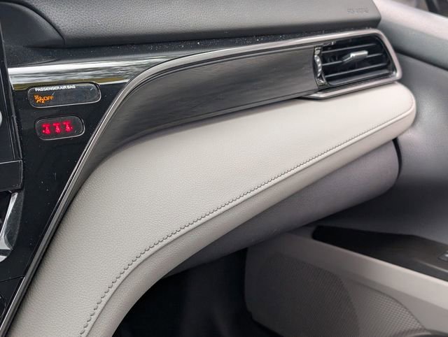 Used 2021 Toyota Camry XLE image 27