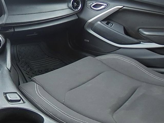 Used 2017 Chevrolet Camaro LT w/ Technology Package RWD image 21