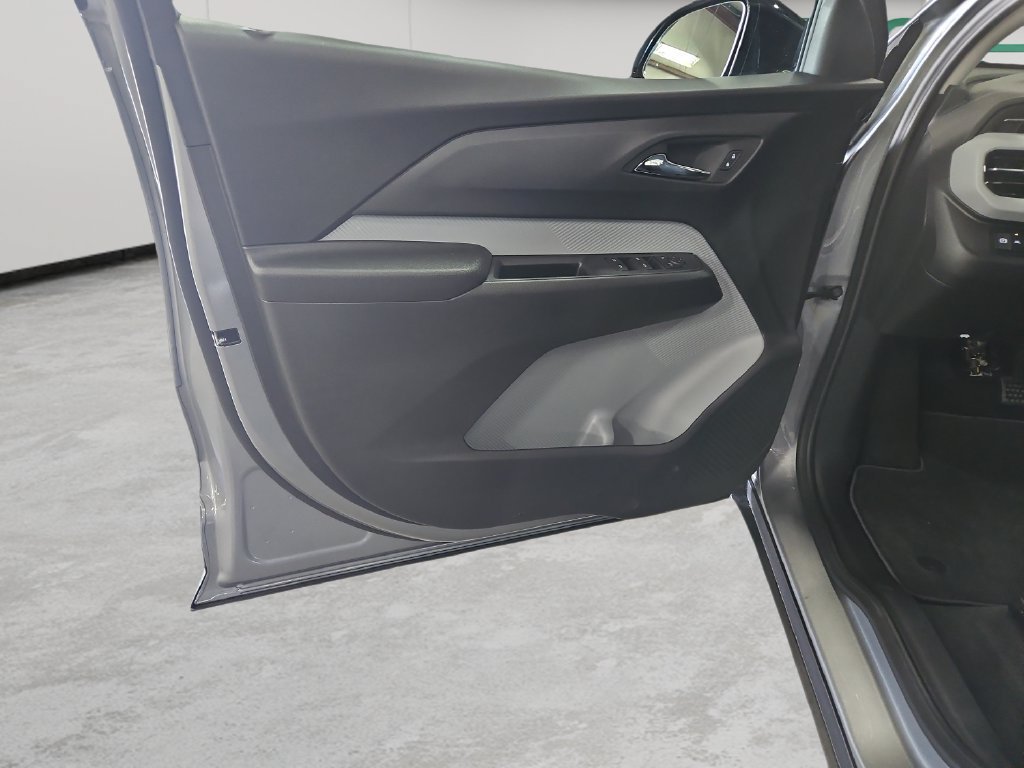 New 2027 Chevrolet Bolt LT w/ Comfort Package FWD image 36
