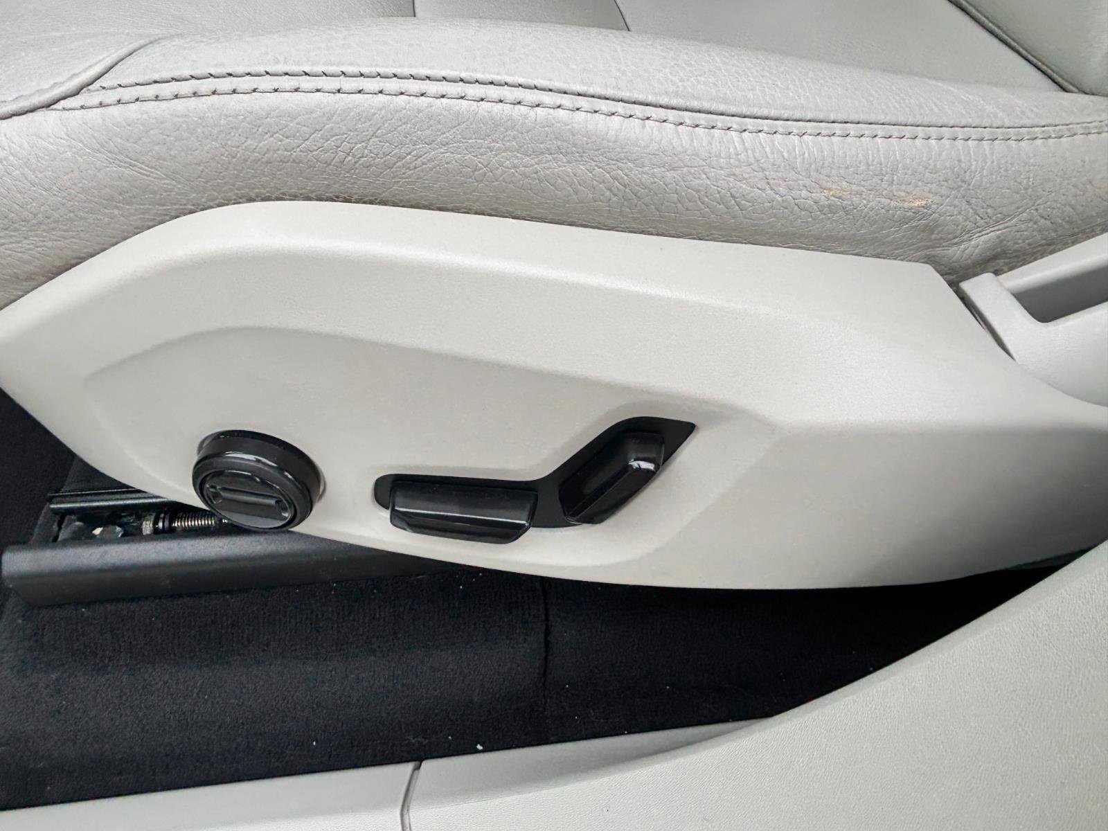 Used 2019 Volvo XC90 T6 Momentum w/ Advanced Package image 14