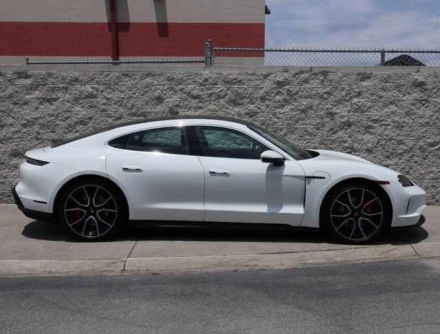 New 2025 Porsche Taycan 4S AWD/4WD image 7
