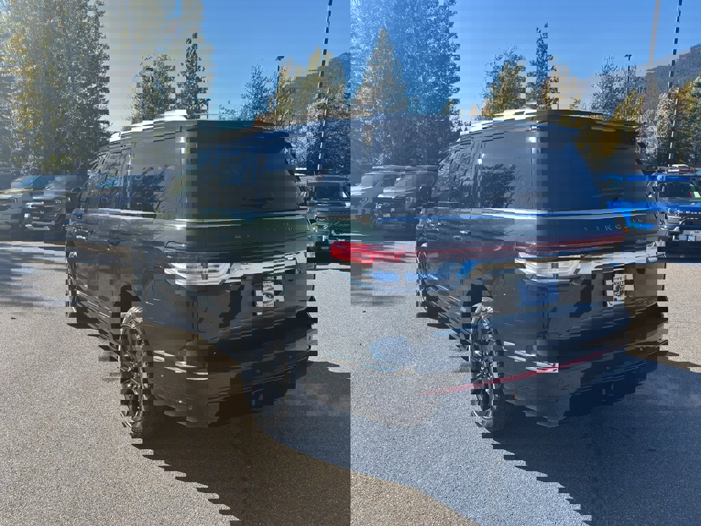 Used 2024 Lincoln Navigator L Black Label image 5