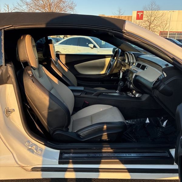 Used 2014 Chevrolet Camaro SS w/ RS Package image 14