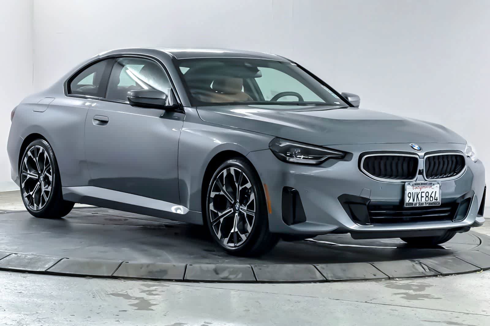 Used 2025 BMW 230i Coupe w/ Convenience Package RWD image 9