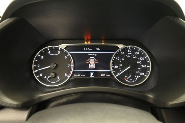 Used 2025 Nissan Sentra SR FWD image 16