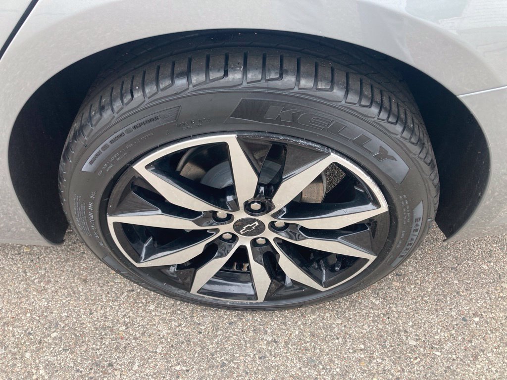 Certified 2024 Chevrolet Malibu RS FWD image 9