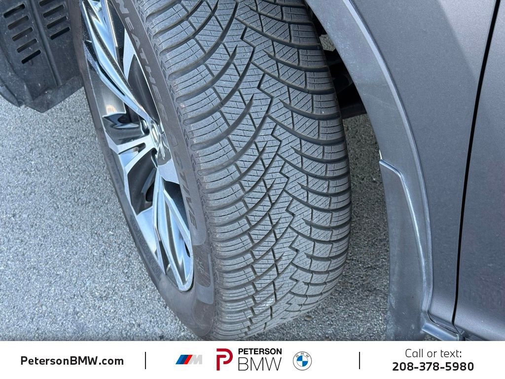 Used 2022 Lexus RX 350L Premium w/ Premium Package image 13