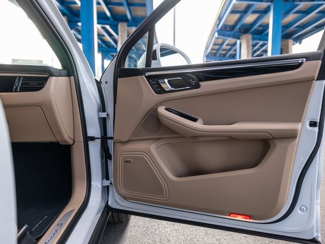 New 2026 Porsche Macan S image 35