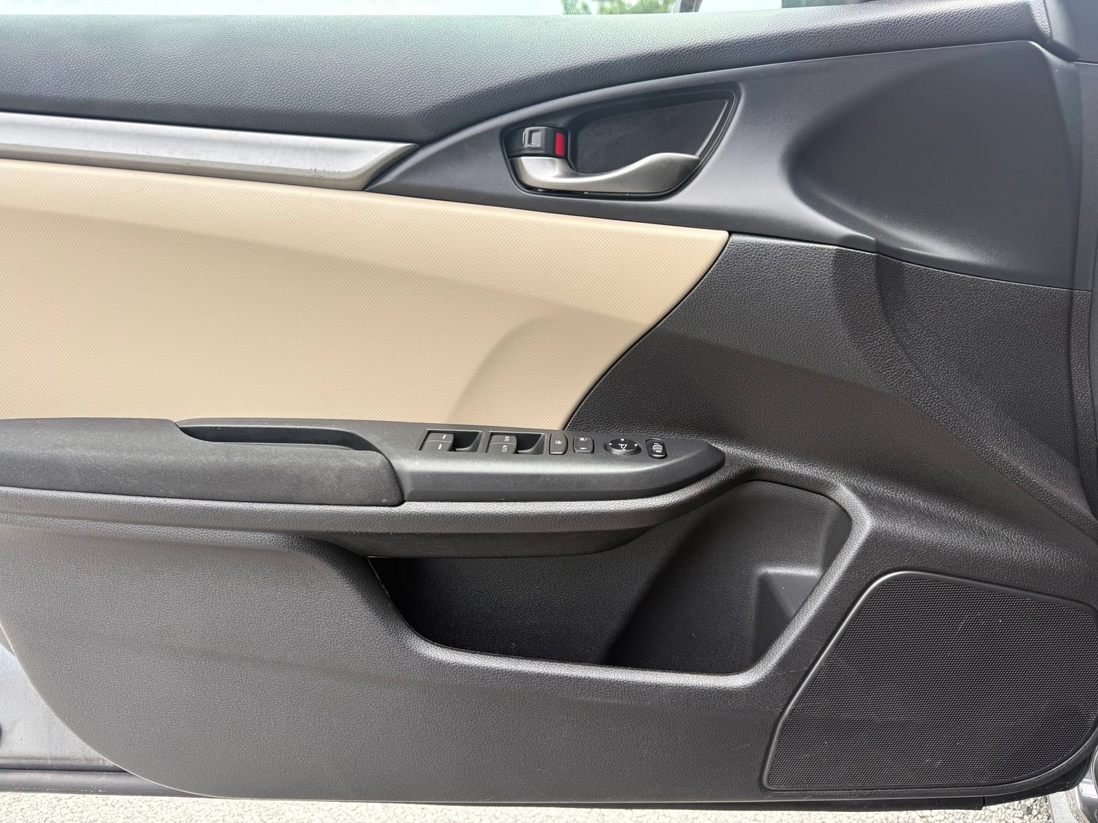 Used 2018 Honda Civic Sport image 40