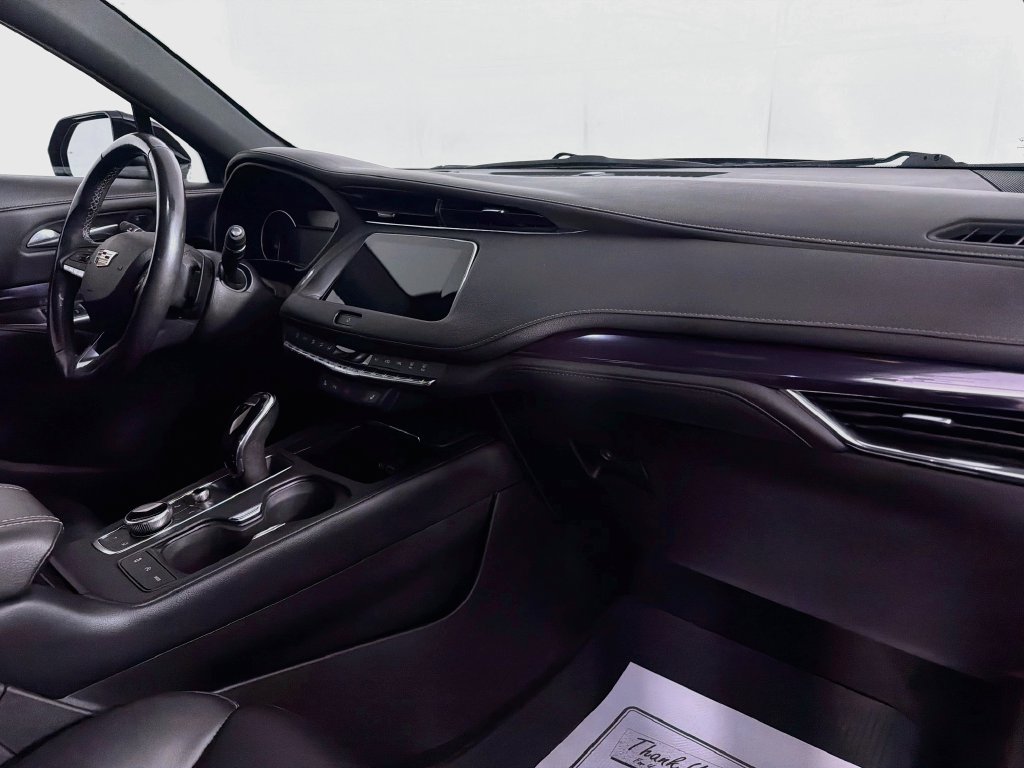 Used 2023 Cadillac XT4 Luxury AWD/4WD image 28