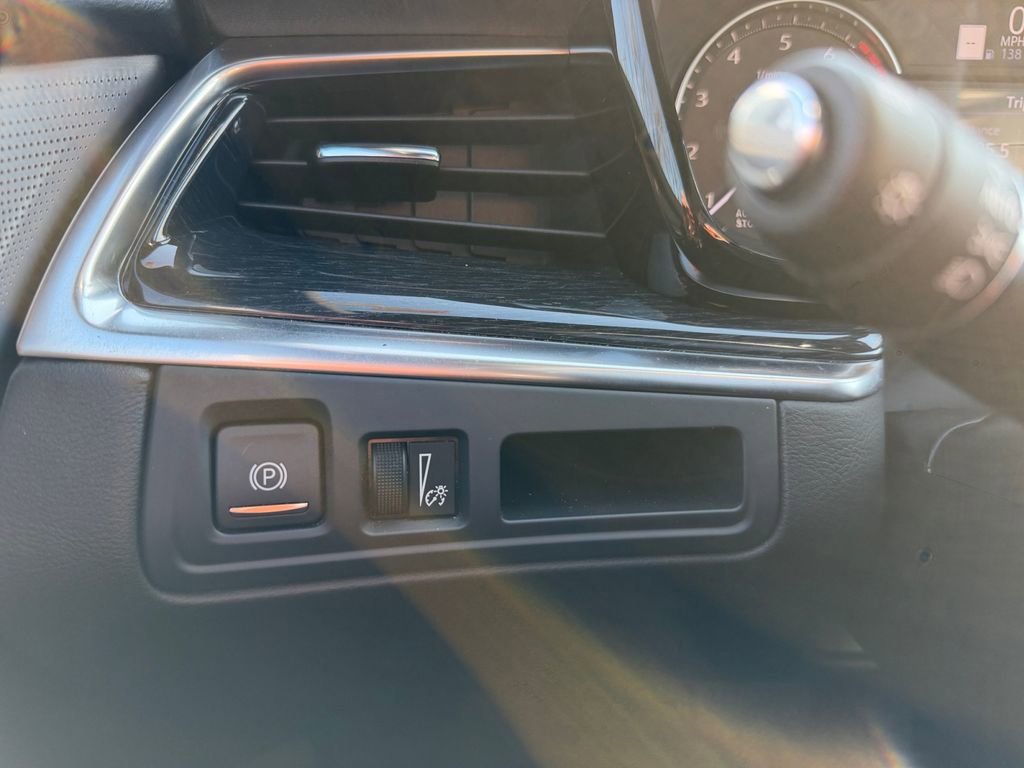 Used 2024 Cadillac XT5 Premium Luxury image 18