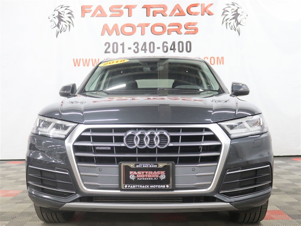 Used 2018 Audi Q5 2.0T Premium Plus w/ Premium Plus Package image 2