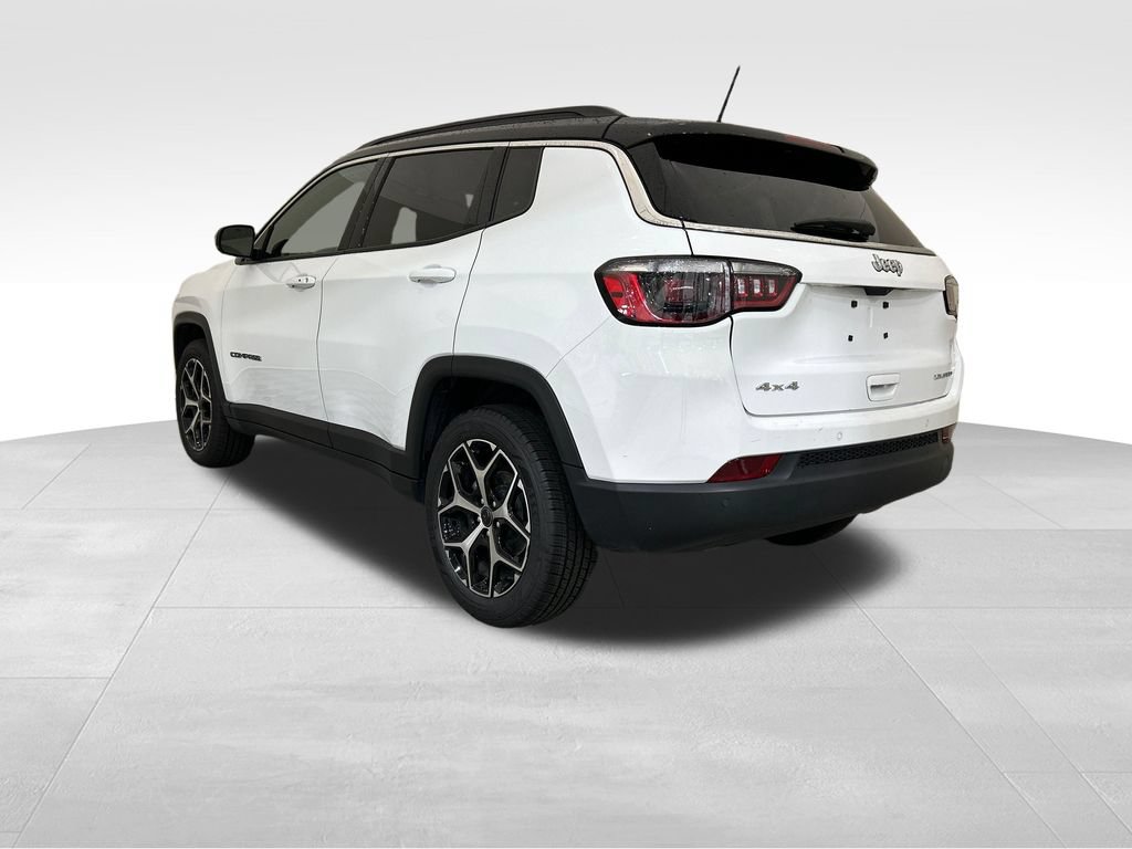 Used 2025 Jeep Compass Limited AWD/4WD image 3