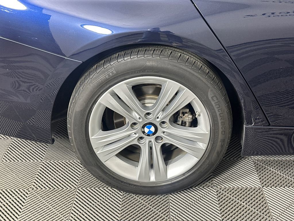 Used 2017 BMW 330i Sedan image 17