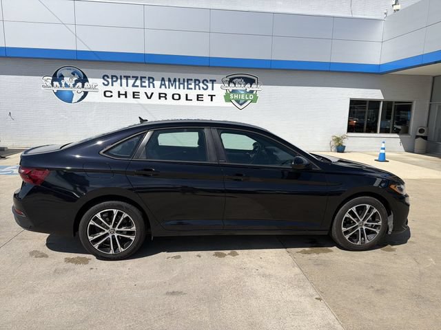 Used 2025 Volkswagen Jetta Sport FWD image 11