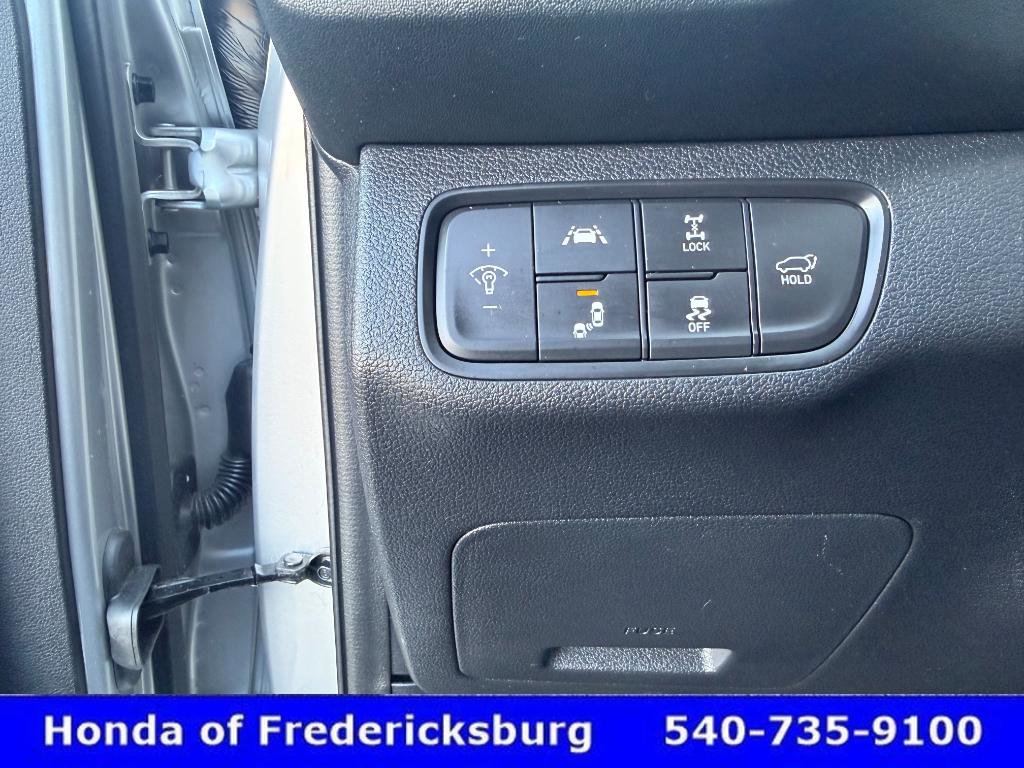 Used 2020 Hyundai Santa Fe Limited image 31