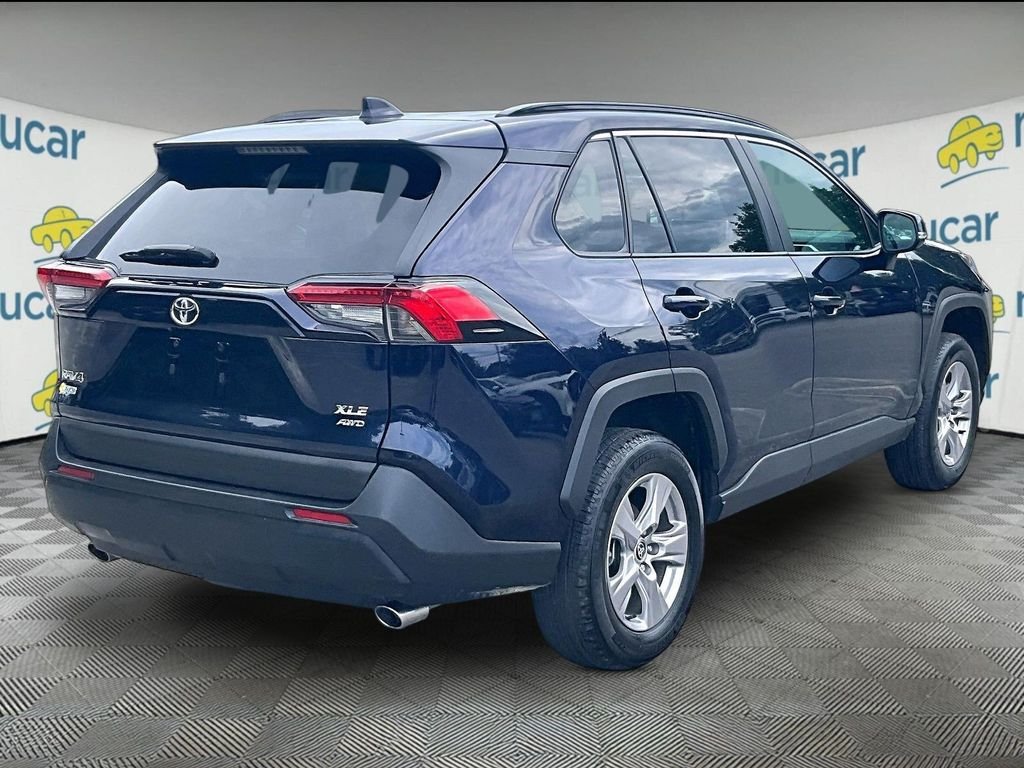 Used 2025 Toyota RAV4 XLE AWD/4WD image 6