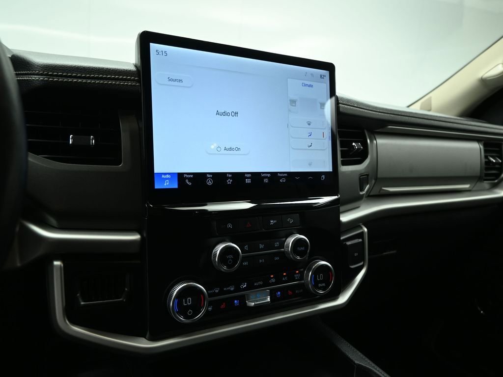 Certified 2024 Ford Expedition Max XLT image 15