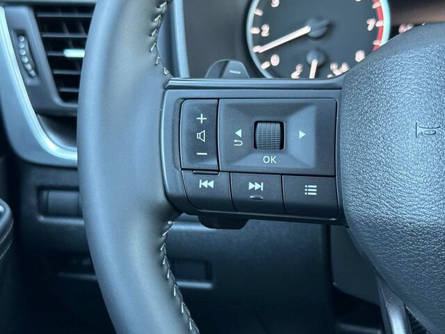 Used 2026 Nissan Rogue SV FWD image 26
