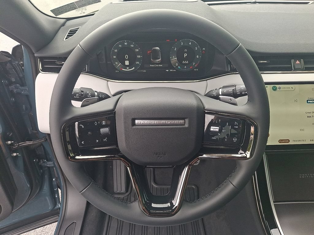 New 2026 Land Rover Range Rover Evoque Hoxton AWD/4WD image 11