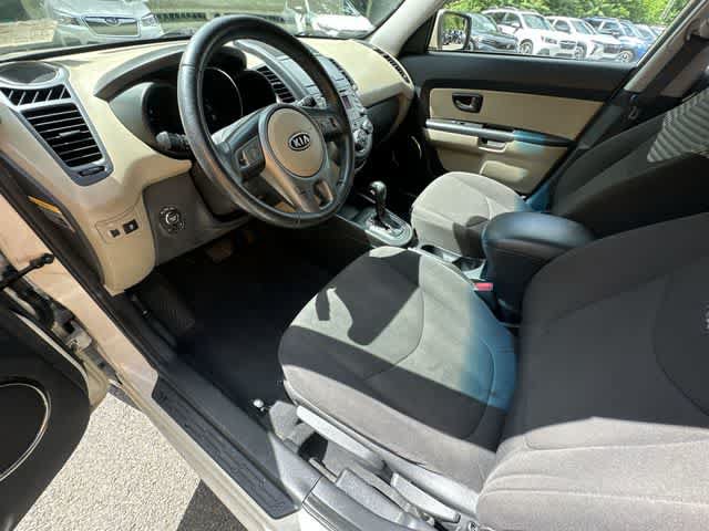Used 2011 Kia Soul ! FWD image 13