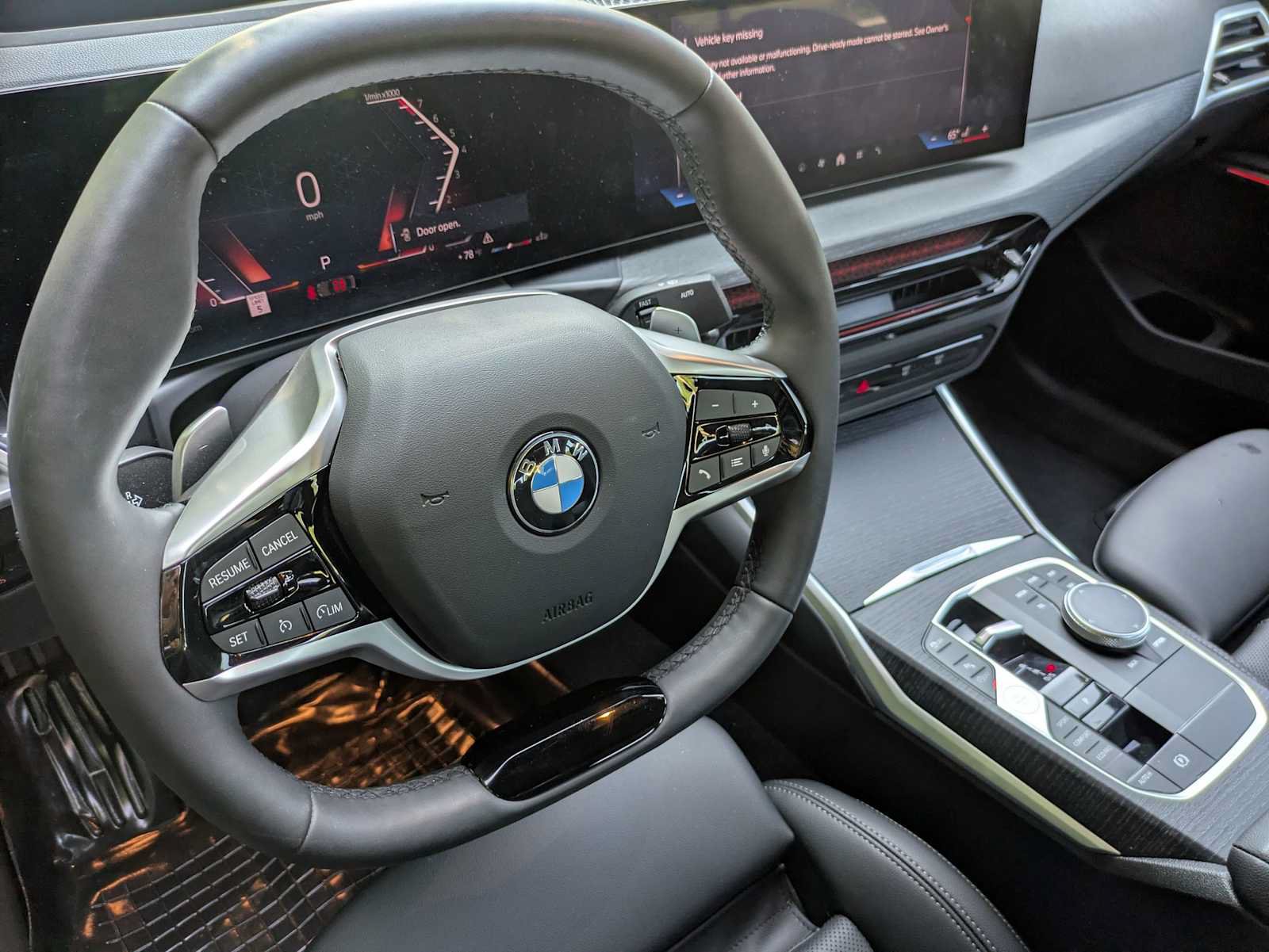 Used 2025 BMW 330i xDrive Sedan w/ Premium Package AWD/4WD image 8