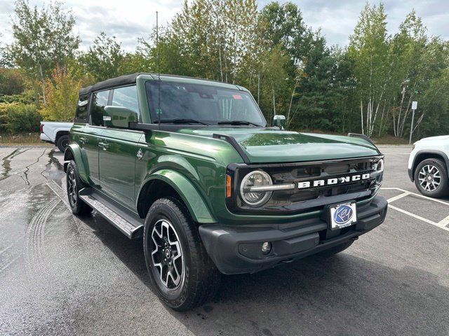 Used 2025 Ford Bronco Outer Banks AWD/4WD image 7