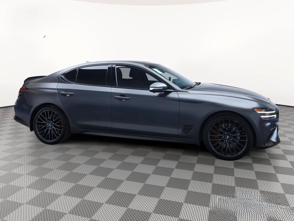 Used 2022 Genesis G70 3.3T Launch Edition image 1