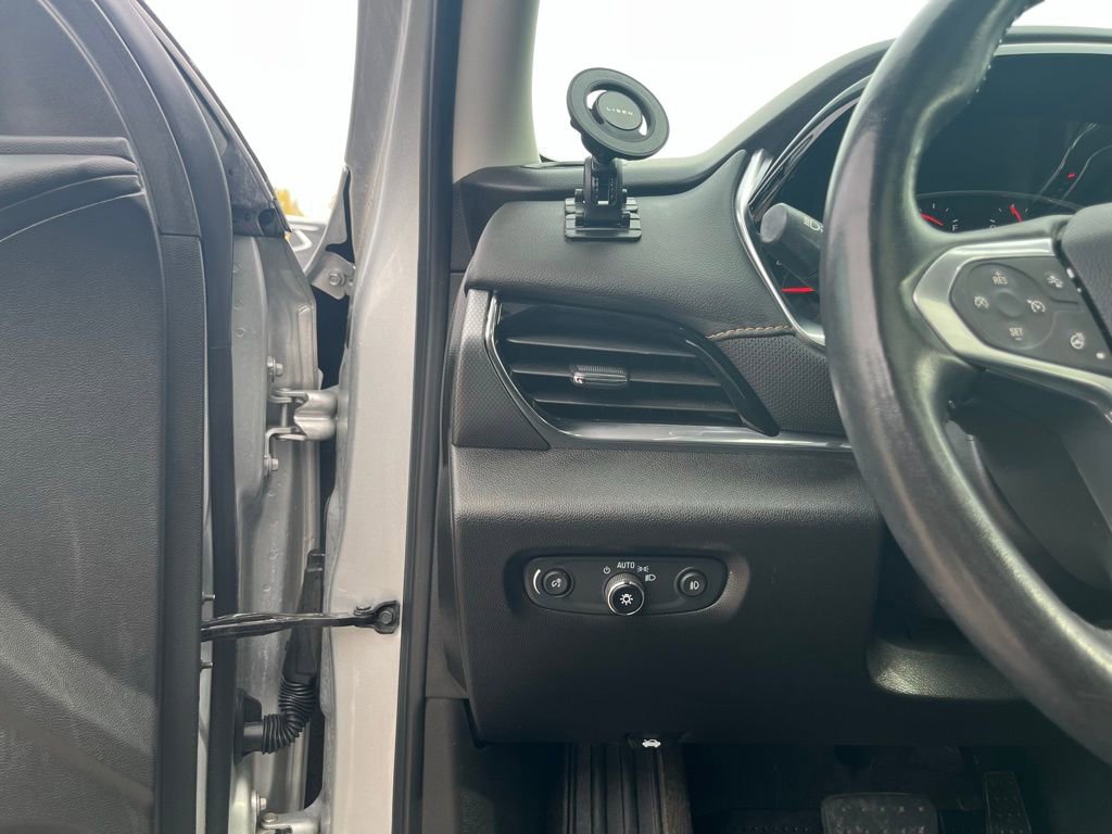 Used 2020 Chevrolet Traverse Premier w/ Redline Edition image 20