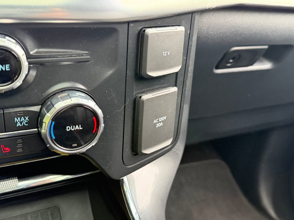 Used 2022 Ford F150 Lariat w/ Equipment Group 502A High AWD/4WD image 31