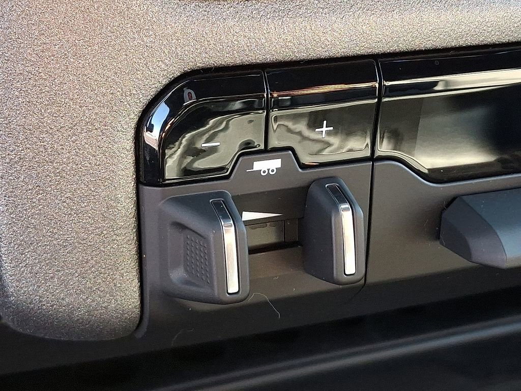 Used 2023 RAM 3500 Tradesman w/ Chrome Appearance Group image 23