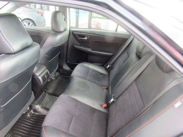 Used 2015 Toyota Camry XSE FWD image 18